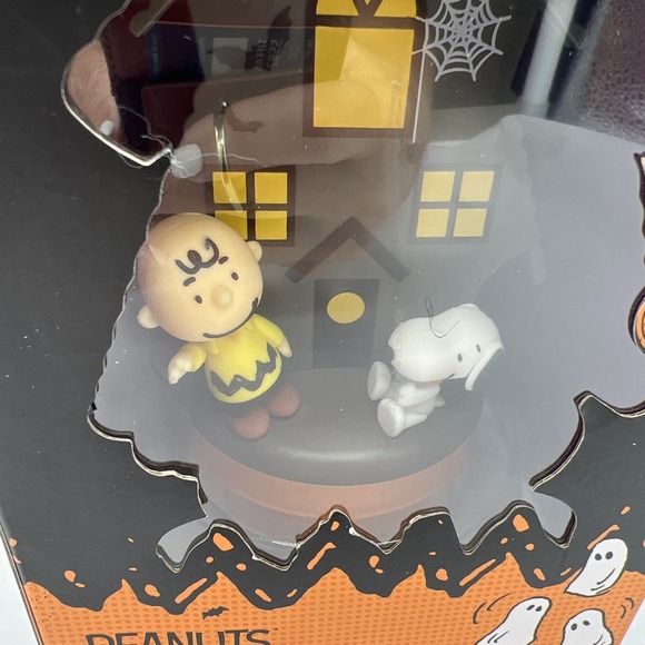 Peanuts Haunted House Aroma Fan‎ Diffuser Snoopy Charlie Brown Halloween New - Picture 3 of 8